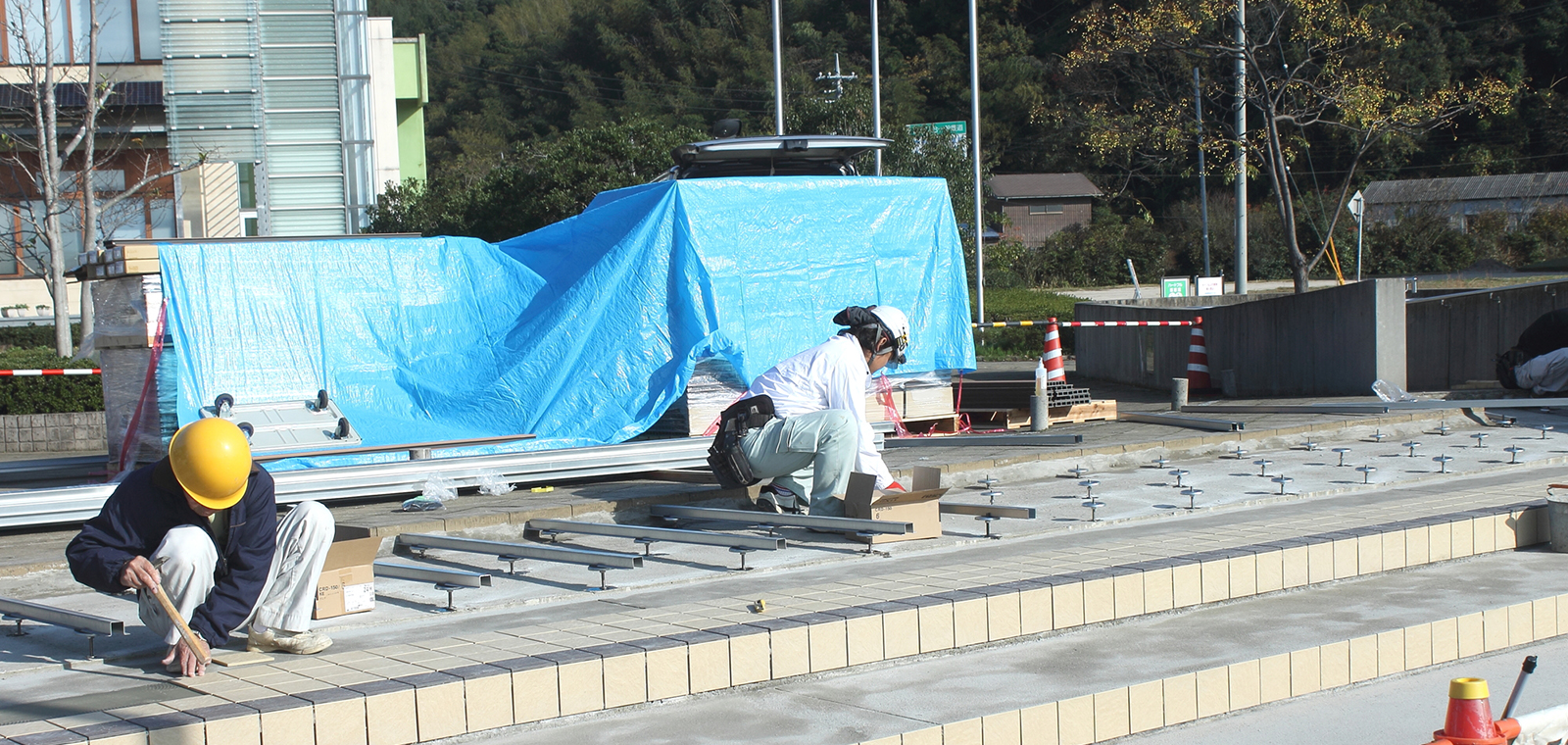 株式会社エムアンドアール